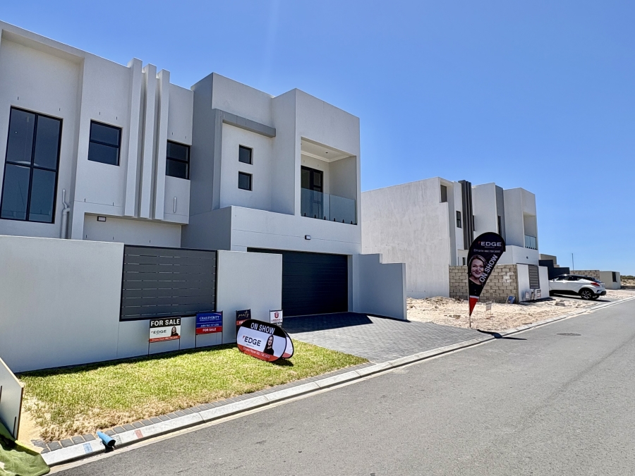 4 Bedroom Property for Sale in Sandown Western Cape